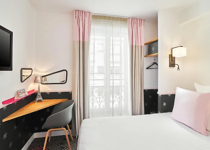 オテル オーガスティン アストテル 3* パリ