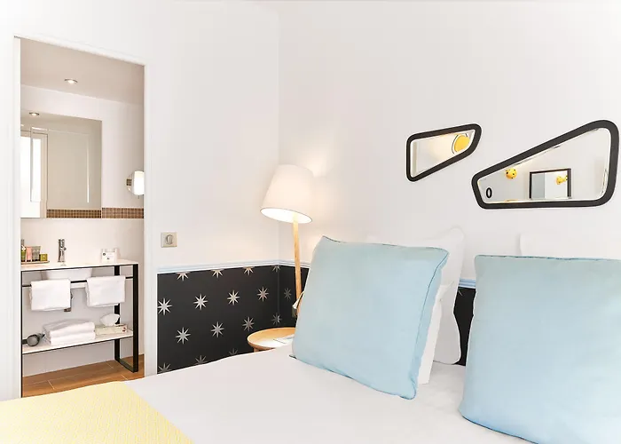 オテル オーガスティン アストテル 3* パリ