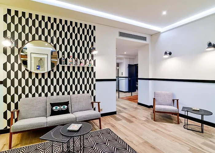 ホテル オテル オーガスティン アストテル パリ