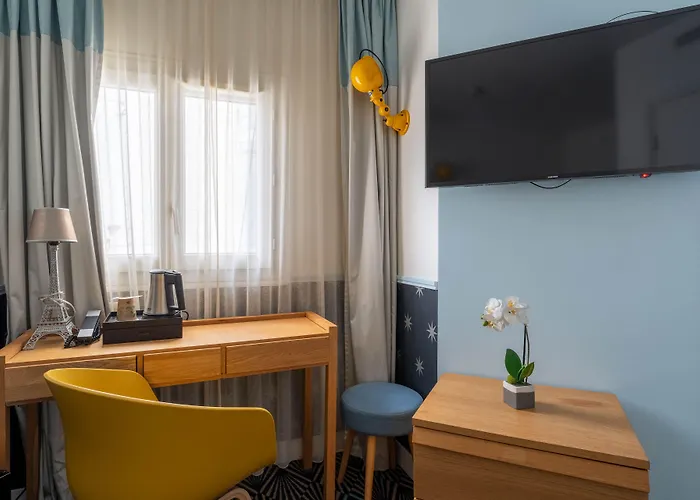 オテル オーガスティン アストテル 3*