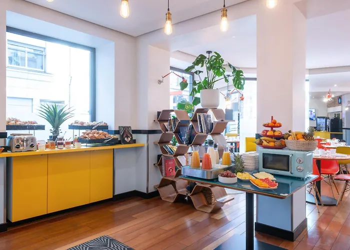 オテル オーガスティン アストテル 3* パリ