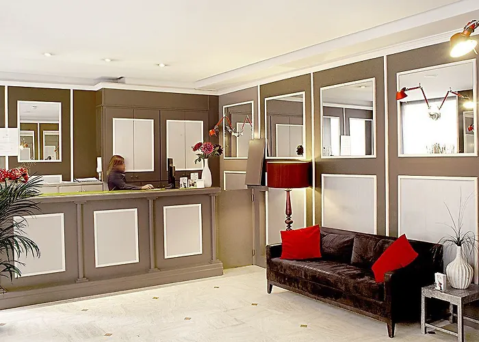 オテル オーガスティン アストテル 3*