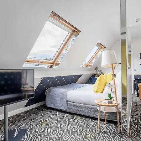 Augustin - Astotel 3*