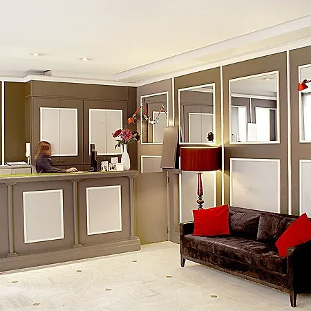 Augustin - Astotel 3*