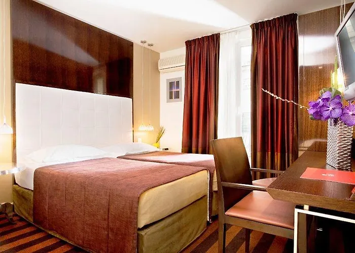 Augustin - Astotel Hotel