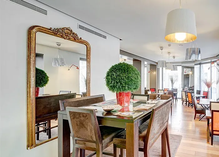 Augustin - Astotel Hotel