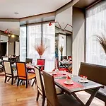 Augustin - Astotel 3*