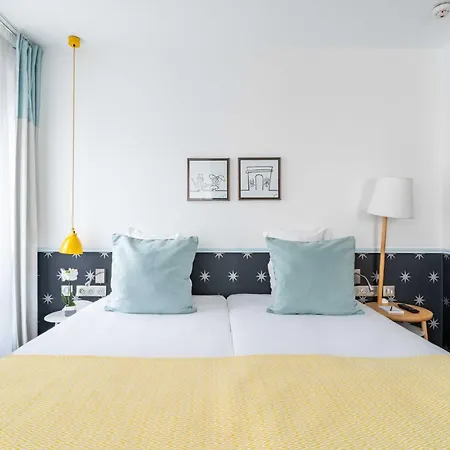 Augustin - Astotel Hotel