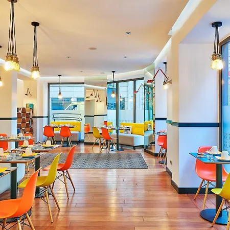 Augustin - Astotel Hotel Parigi