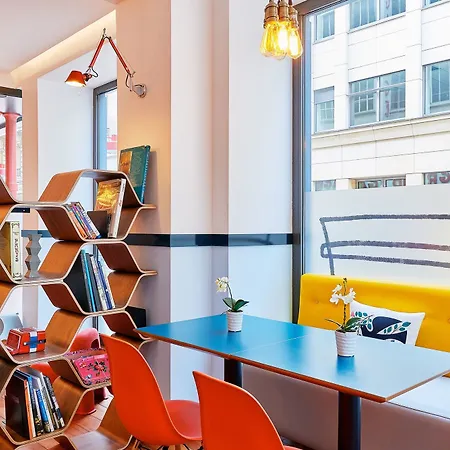 Augustin - Astotel Hotel Parigi