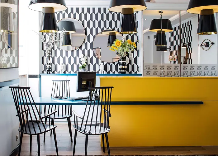 Augustin - Astotel Paris
