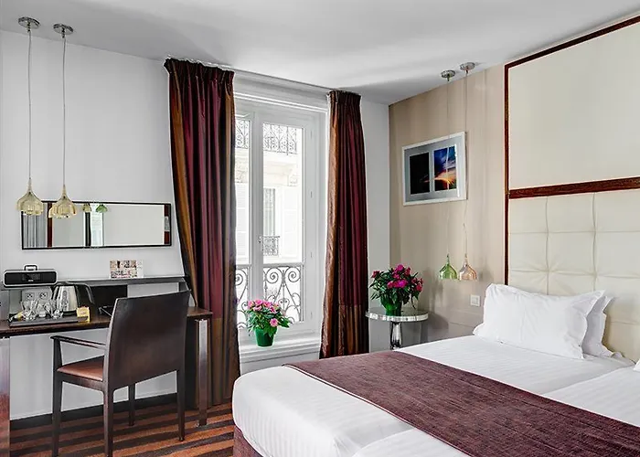 Отель Augustin - Astotel 3*